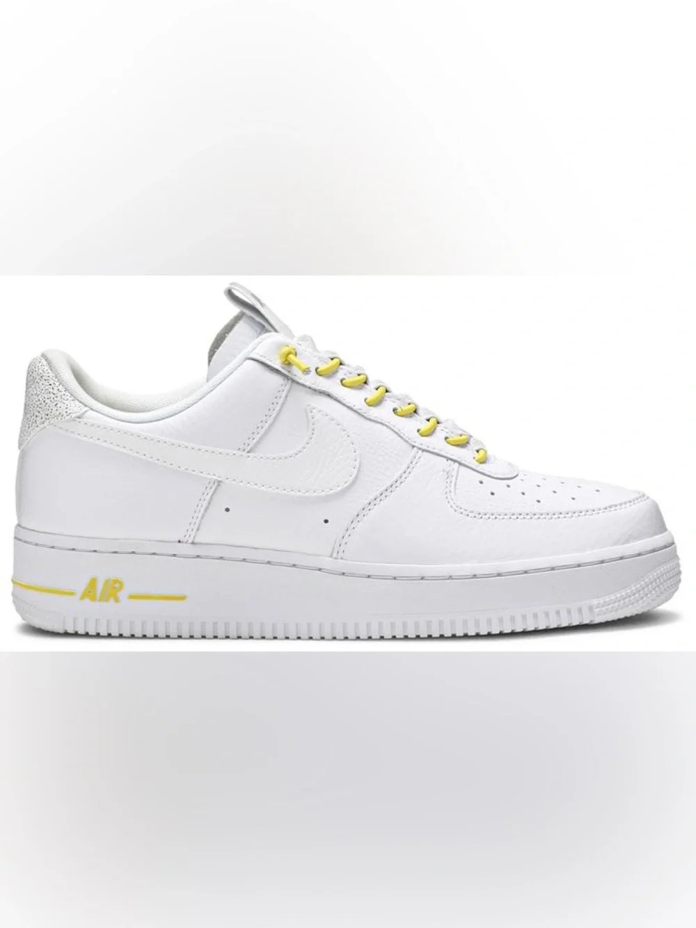Nike Women’s Air Force 1 '07 Lux in White Reflective
